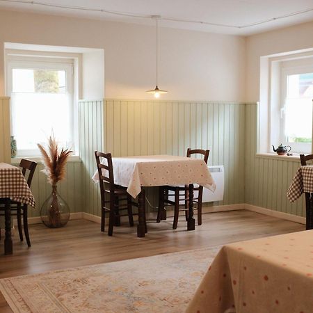 ログ・ポット・マンガルトン Gorska Roza Bed & Breakfast エクステリア 写真