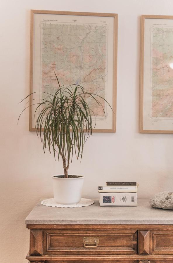 ログ・ポット・マンガルトン Gorska Roza Bed & Breakfast エクステリア 写真